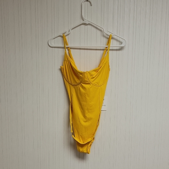 Onia X WeWoreWhat Vibrant Yellow Swimwear Danielle One Pc NWT - Picture 2 of 8